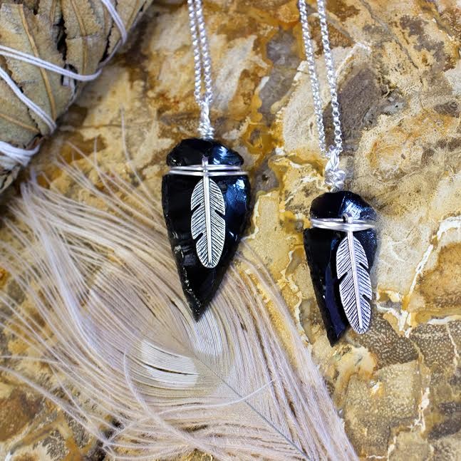 QUARTZ CRYSTAL ARROWHEAD - Navajo Necklace - Native American - Silver  Plated - Gift - Crystal - Love stone - Friendship necklace - Quartz