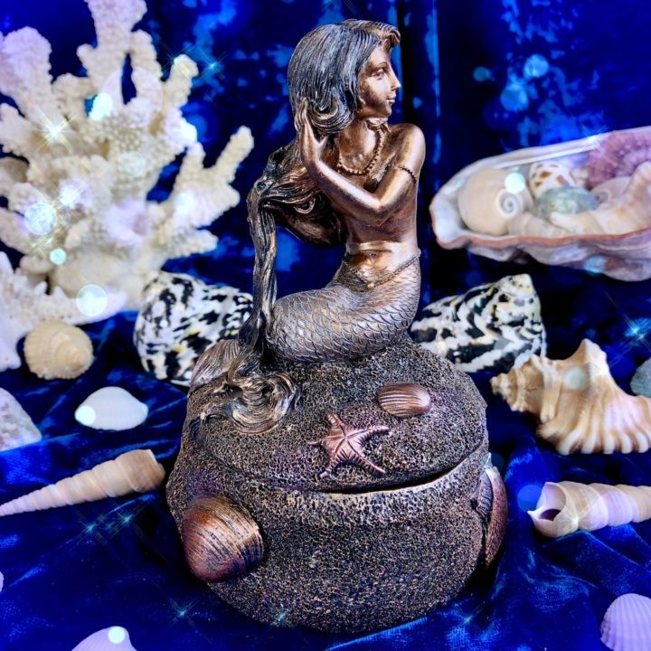 Mermaid_Magic_Boxes_with_Intuitive_Surprise_4of5_6_25