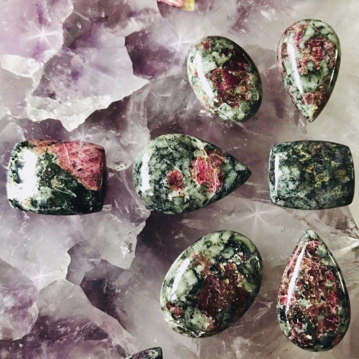Eudialyte_Cabochons_2of3_7_15