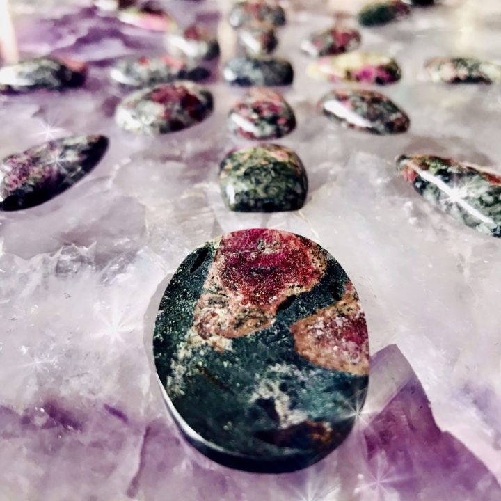 Eudialyte_Cabochons_3of3_7_15