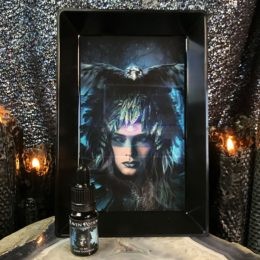 Raven_Tray_and_Raven_Potion_Perfume_Duo_DD_1o3_9_27