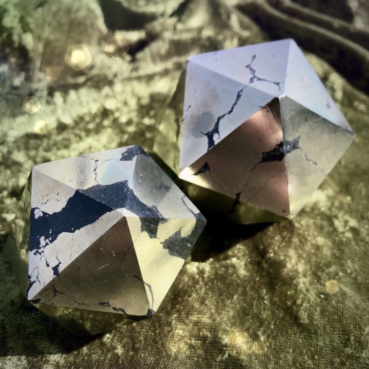 Healer's Gold Icosahedrons