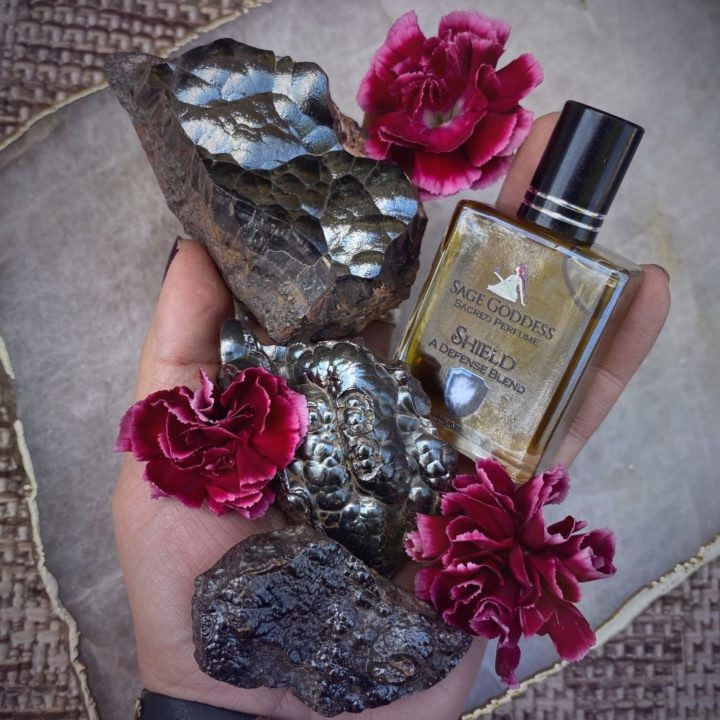 Natural Hematite with Shield Perfume