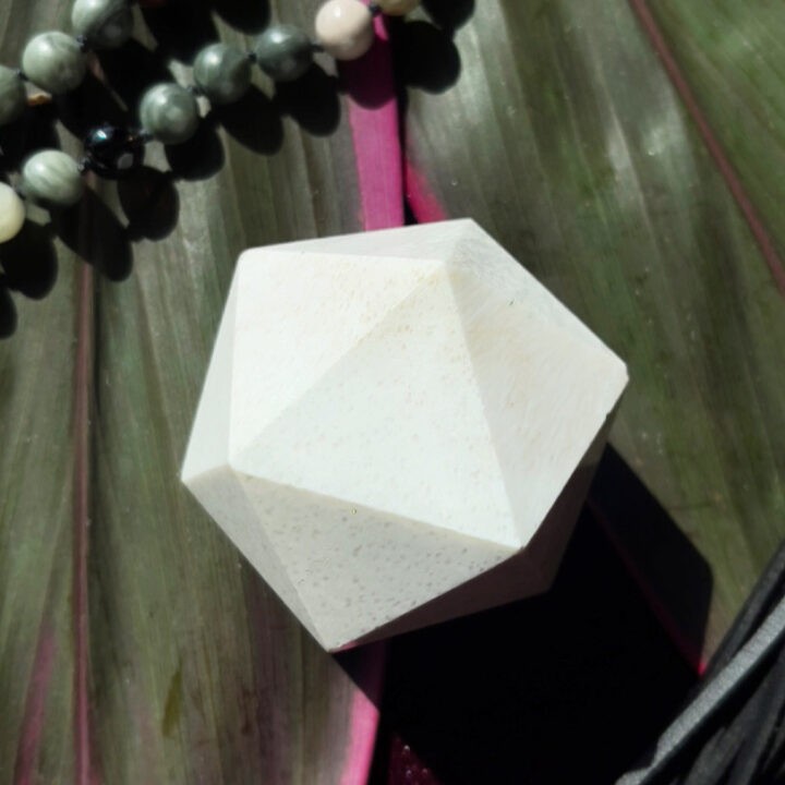 Go_with_the_Flow_Scolecite_Icosahedron