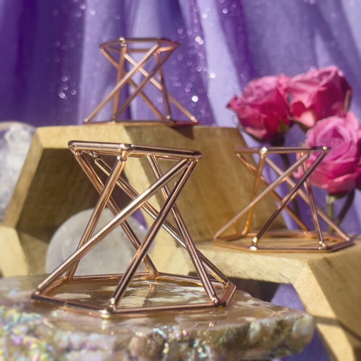 Rose Gold Metal Sphere Stand