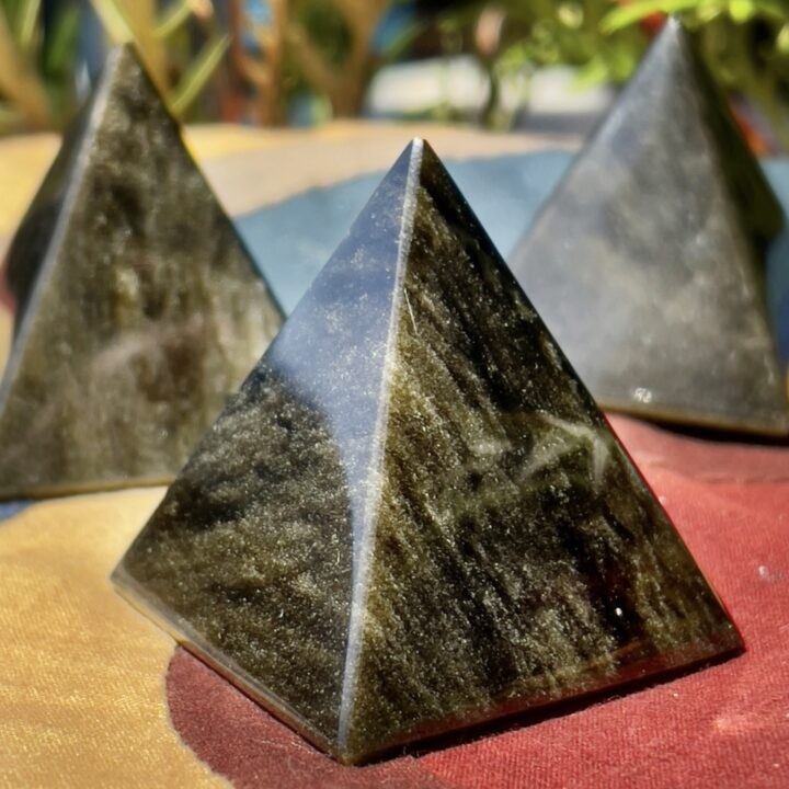 Golden Sheen Obsidian Shadow Transmutation Pyramid