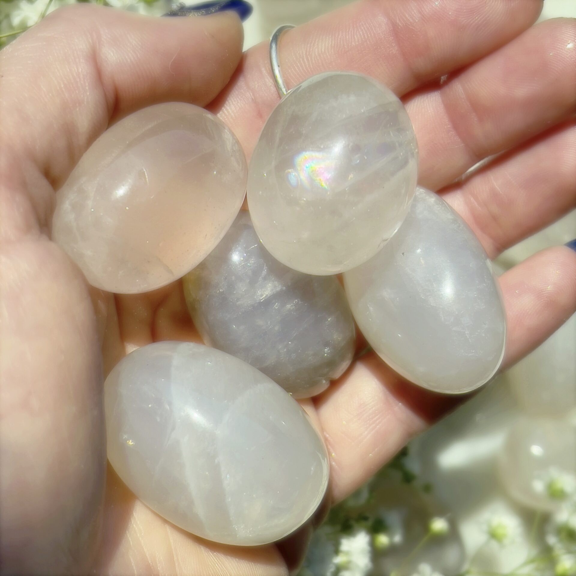 Rose Quartz Meanings and Crystal Properties - The Crystal Council
