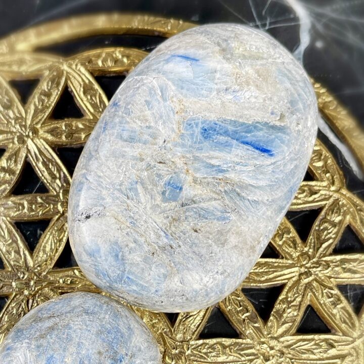 Blue Kyanite Instant Alignment Palm Stone