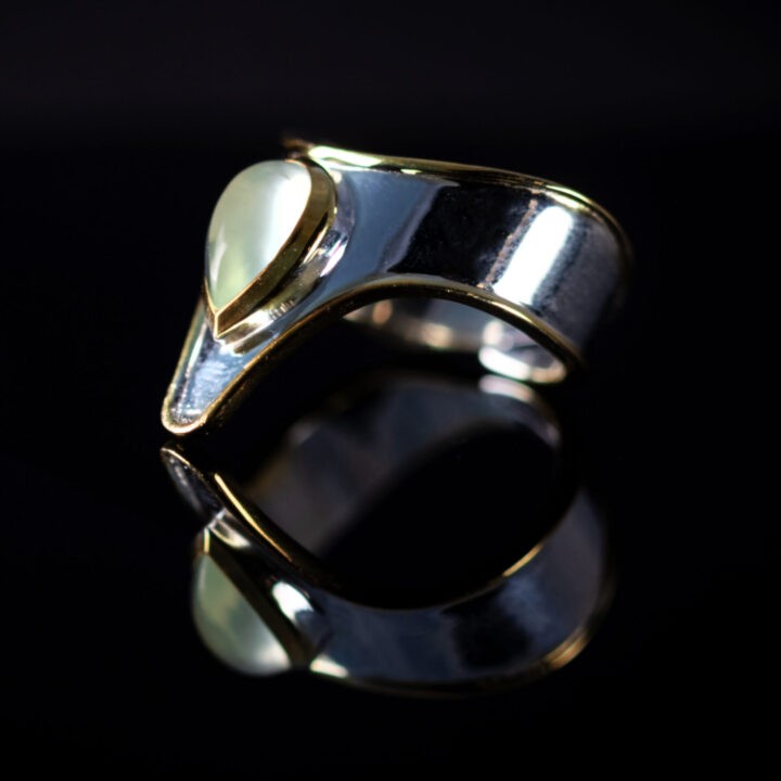 Chevron Prehnite Ring