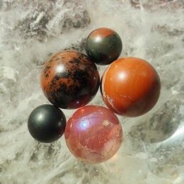 Divination by Zodiac: Aries Casting Sphere Set