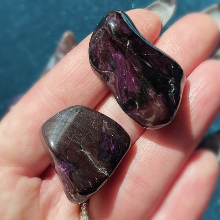 Tumbled Sugilite with Manganese and Richterite